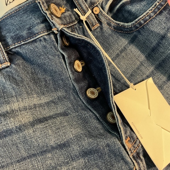 NWT KanCan Blue Distressed Jean Shorts Raw Hem Vintage 90s Style Sz Lg - Picture 6 of 10